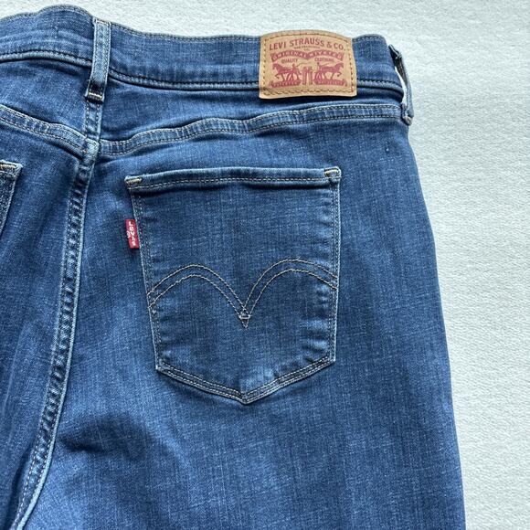 Levi Strauss Women Jeans Size 12 Classic Bootcut Medium Wash Stretch Comfort - Picture 14 of 14